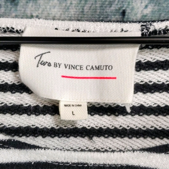 5/$30 🎀 Two by Vince Camuto | French Terry Sweatshirt Top - Picture 2 of 8